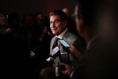 Steve Garvey points to his past to rival Schiff on understanding California workers
