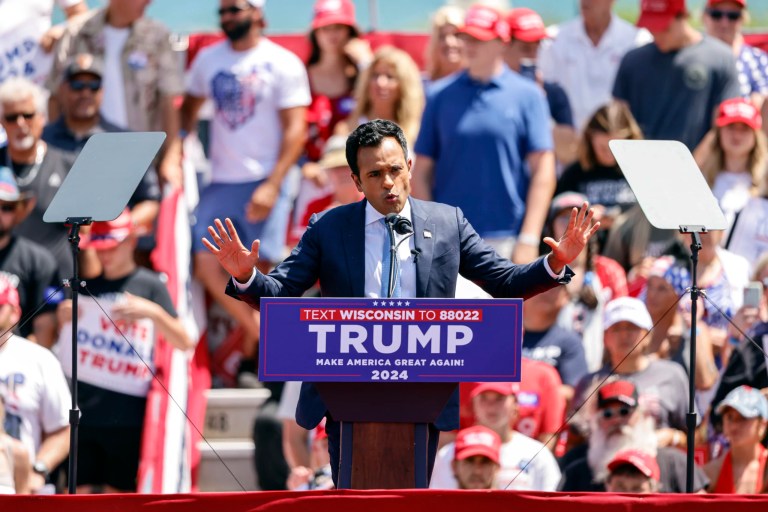 Vivek Ramaswamy argues Trump cares about ‘national unity’ in contentious CNN interview