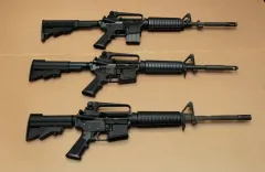 Appeals court keep Illinois’ gun ban in place as case proceeds