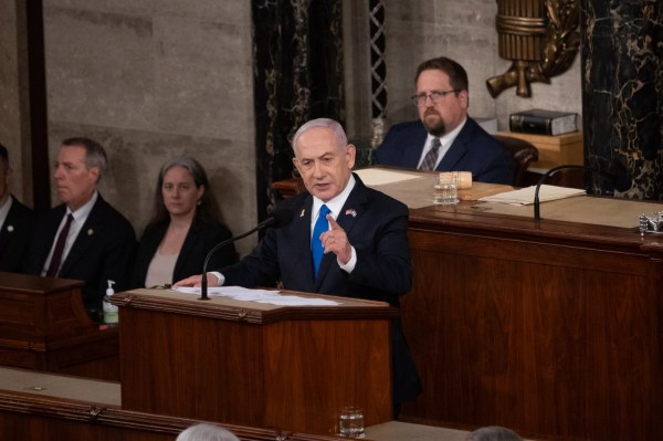 Netanyahu rallies Congress around common enemy Iran and plays presidential politics