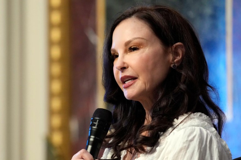 Ashley Judd calls on Biden to drop out after scare with Trump-loving family