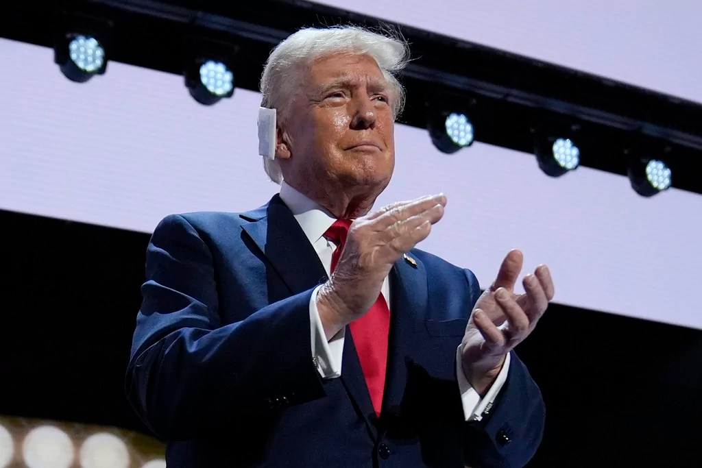 Trump embraces fire gear of Corey Comperatore at rally