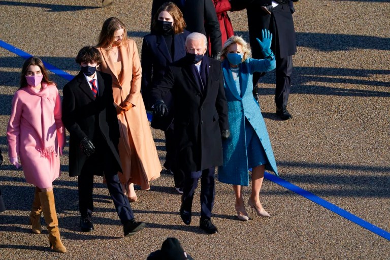 The shift from ‘if’ to ‘when’ Biden drops out ramps up
