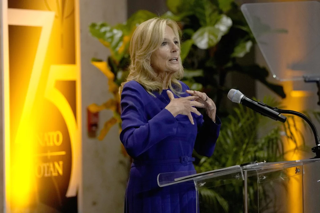 Hillary Clinton’s and Jill Biden’s ‘deplorable’ social media silence