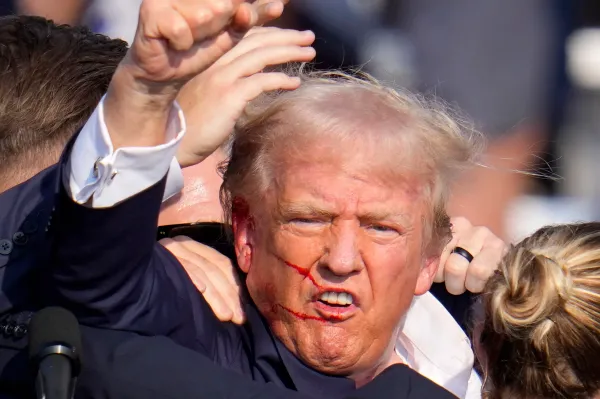 Trump backtracks on outdoor rallies ban