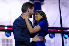 Vance goes on charm offensive with VP acceptance speech at RNC