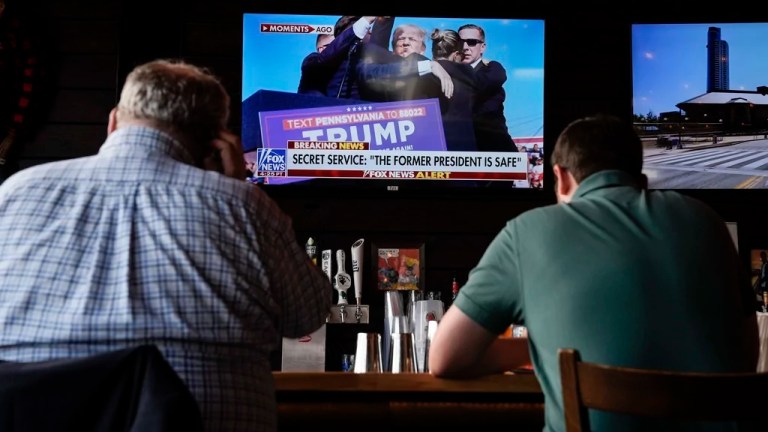 Dozens of Wisconsin bars allowed to stay open late during RNC