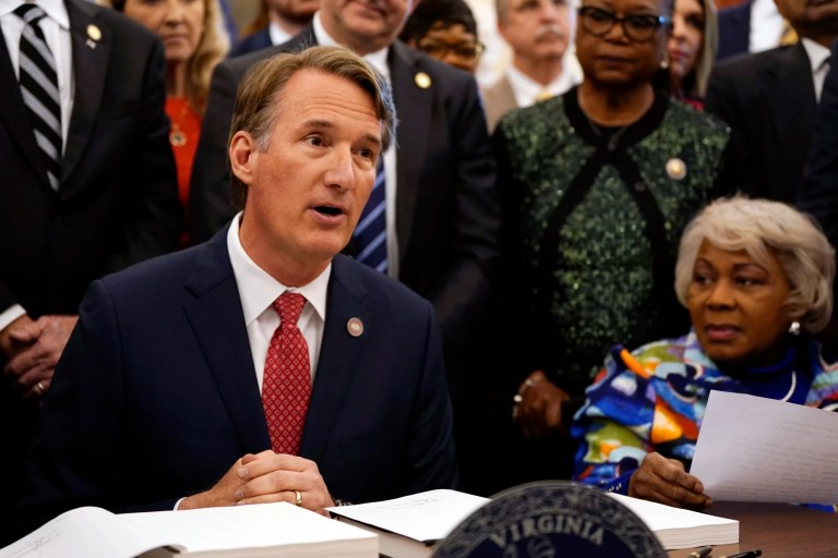 Youngkin calls for public schools to restrict cellphones