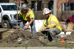 Job openings tick up slightly in May despite high interest rates