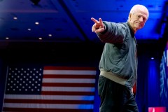 Former Trump adviser Peter Navarro released from prison in time to speak at RNC
