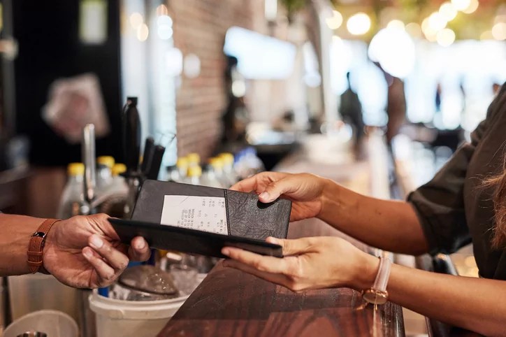 DC restaurant to pay half a million dollars to settle wage theft case