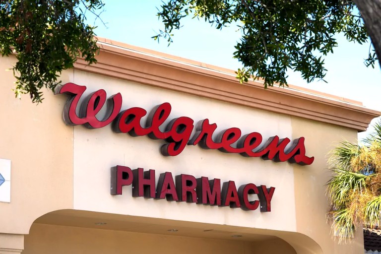 DOJ accuses Walgreens of filling illegitimate opioid prescriptions