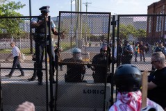 Chicago denies ‘operational failure’ after Gaza protesters breach DNC security