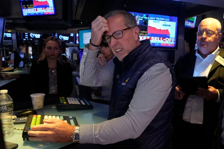 Both Democrats and Republicans got us into this economic mess 