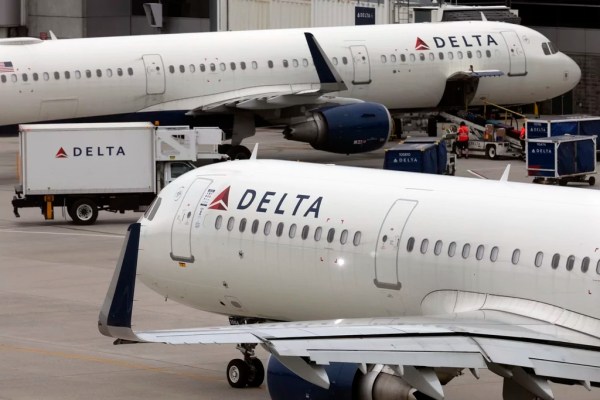 US airlines warn of decreased sales as demand for domestic travel weakens