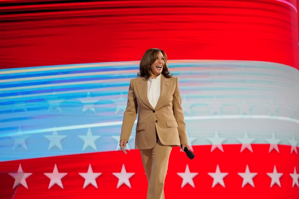 Kamala Harris heads to Milwaukee for campaign event as DNC Day 2 kicks off