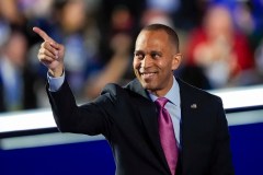 Democratic struggle for House control runs through New York
