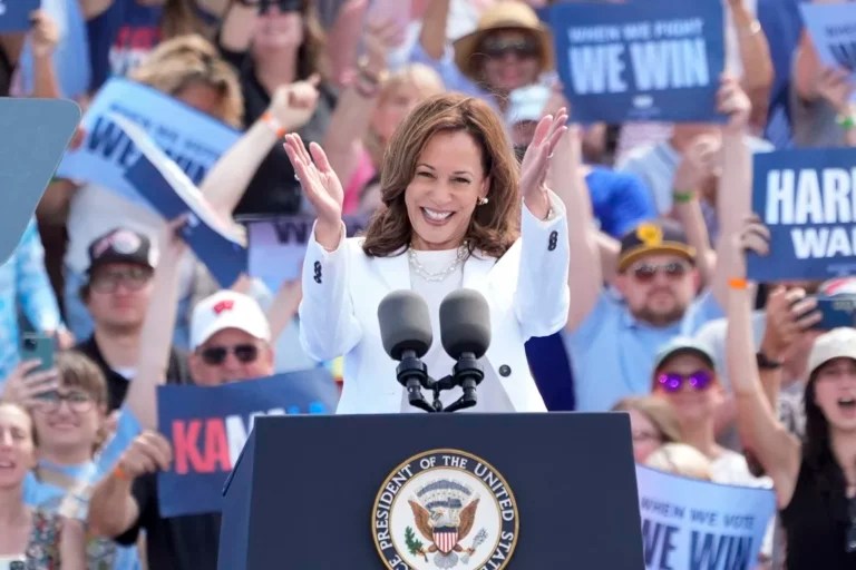 Harris promises ‘joyful warrior’ campaign in Wisconsin rally