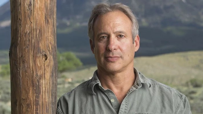 In Burn, Peter Heller walks a fine genre line through dystopian fiction