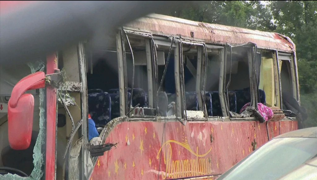 Seven killed and dozens injured after Mississippi bus crashes
