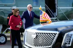 Pelosi denies making phone calls to organize Biden ouster