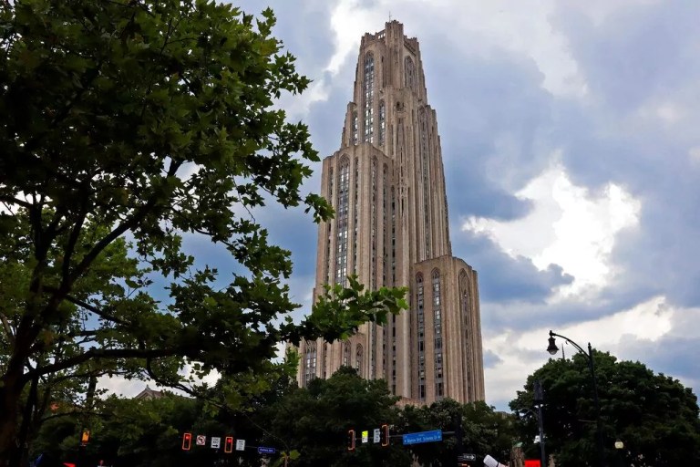 Man arrested after allegedly attacking Jewish students at University of Pittsburgh