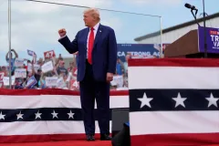 WATCH LIVE: Trump holds conference in Las Vegas