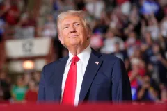 Trump digs in on attacking Kamala Harris’s biracial identity