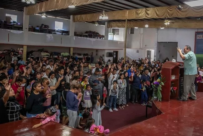 Christians make up two-thirds of migrants in US and Canada, survey shows