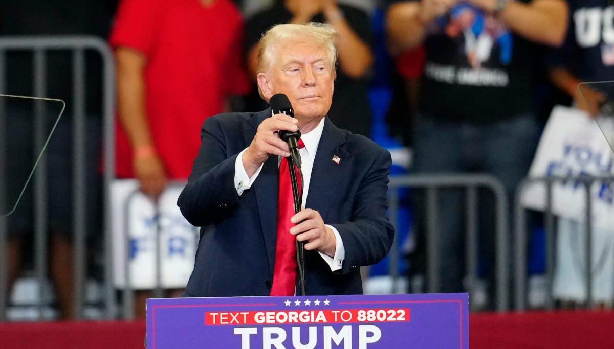 Iran responsible for Trump campaign hack, intel agencies say