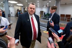 Jon Tester’s delicate dance with the top of the Democratic ticket