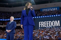 Kamala Harris leans on Wisconsin ‘forward’ motto at rally that vied with DNC