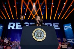 Blue Walz: Why Harris is betting on a bigger map