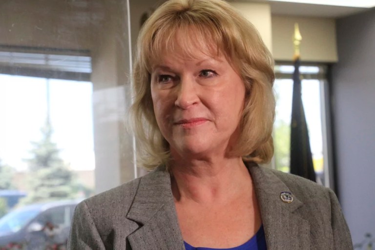 Trump-backed Nancy Dahlstrom withdraws from Alaska House race