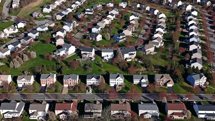 New home sales rose 10.6% in July as mortgage rates fell