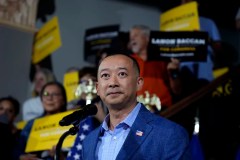 Democrats expand targets to include Midwest seats previously out of reach