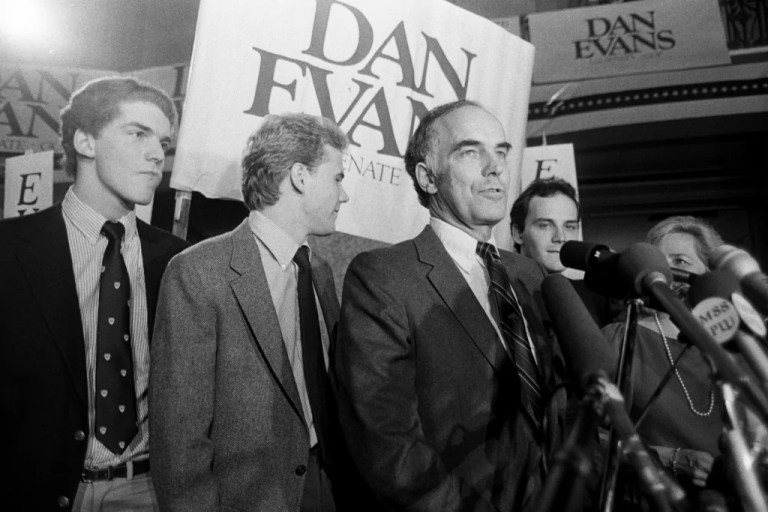 Former Republican governor of Washington, Dan Evans dies at 98