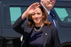 Harris keeps up the pressure as campaign announces 1.3 million new donors