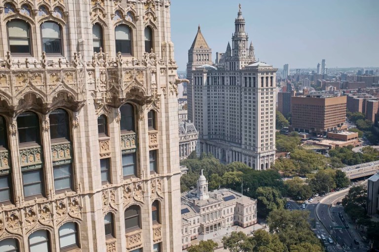 New York City ditches broker fees despite objections from realtors