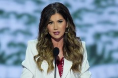 Kristi Noem says Tim Walz is ‘100%’ a threat to US national security