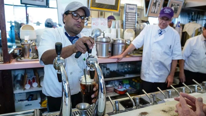 Jobs report: Employment for native-born and foreign-born workers in August