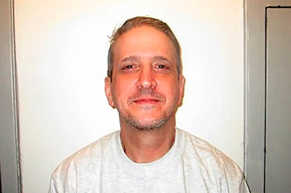 Supreme Court appears divided over Oklahoma death row appeal