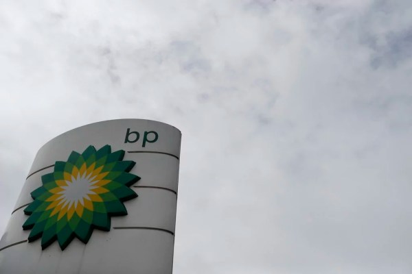 BP unanimously votes to remove Chairman Albert Manifold