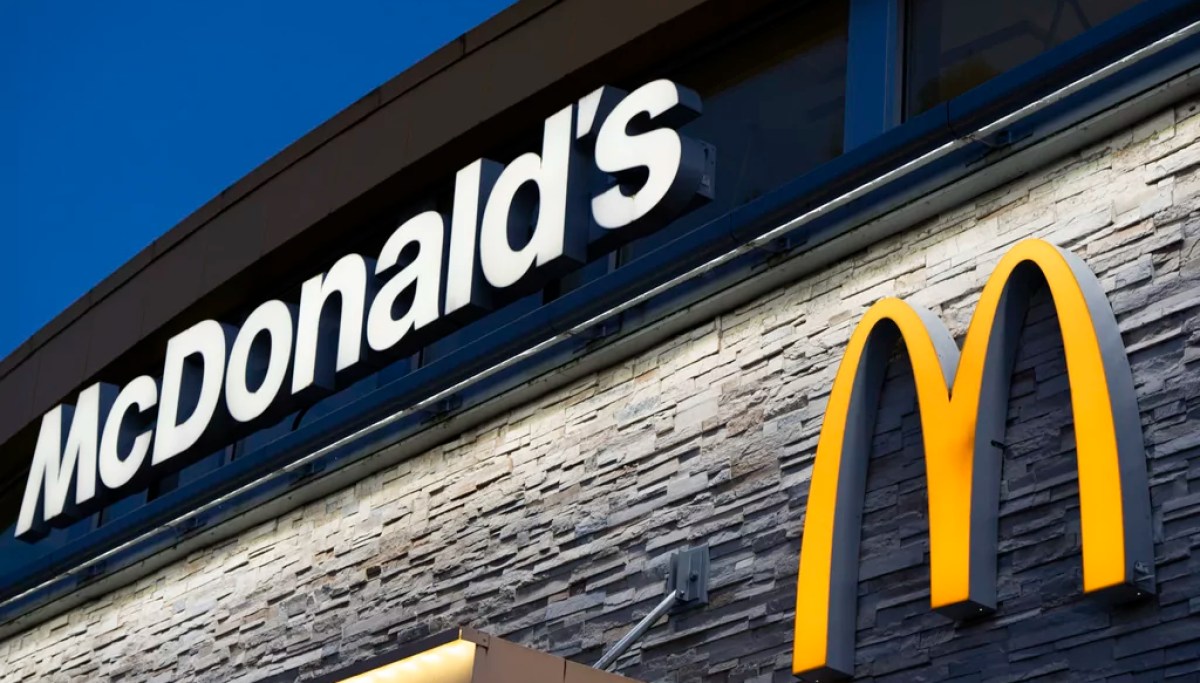 E. coli outbreak linked to McDonald's Quarter Pounders, CDC says