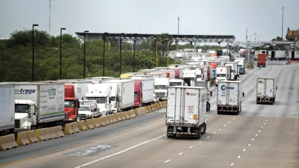 Illegal immigrant truck drivers face bump in the road as ICE hits US highways