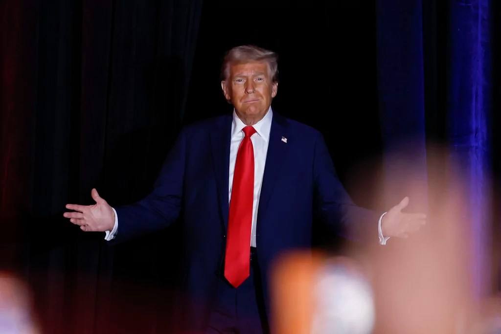 Pro-Trump super PAC pours millions into Wisconsin ad blitz