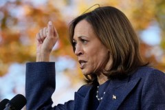 Harris tries to disrupt Baier with late appearance for confrontational interview