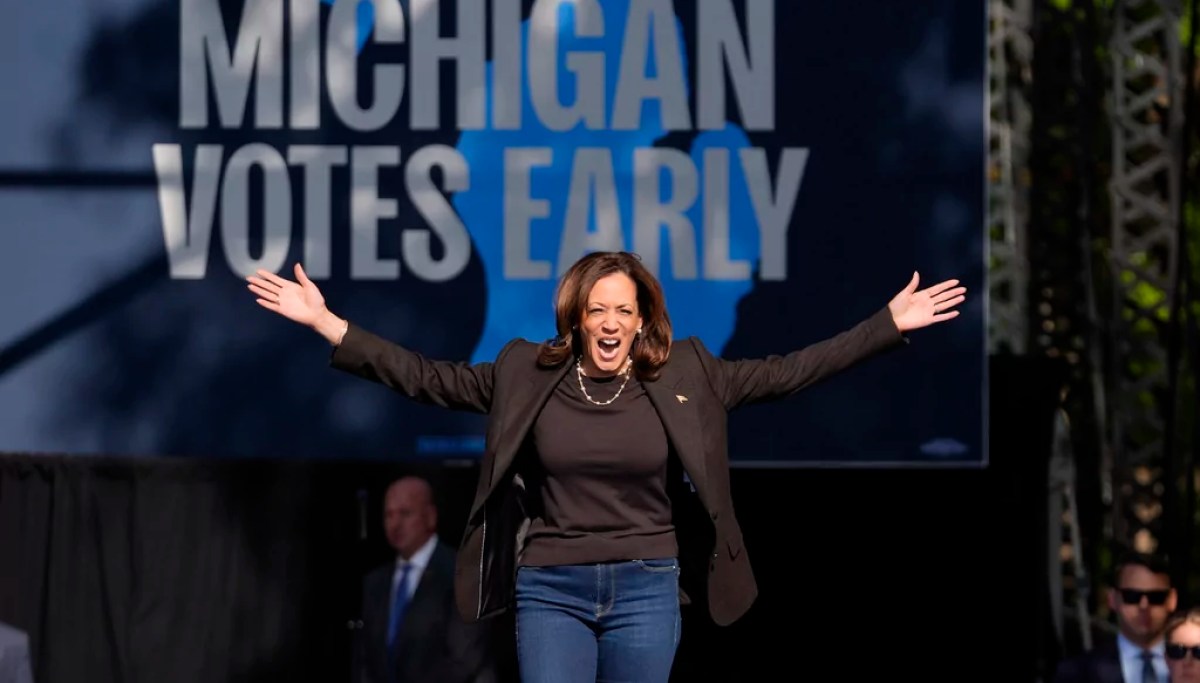 WATCH LIVE: Harris speaks at rally in Oakland County, Michigan
