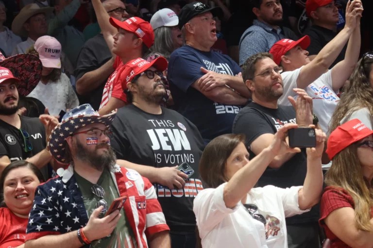 Holocaust survivors make competing final arguments to Jewish voters