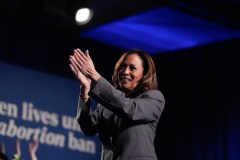 Thousands of sidelined Georgia voters reregister at Harris rally